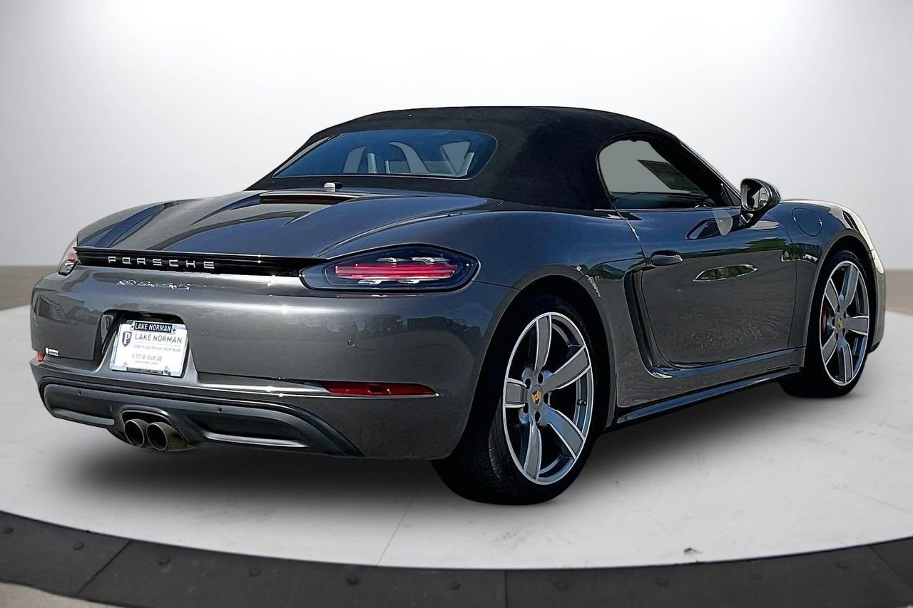 Used 2019 Porsche 718 Boxster S RWD image 9