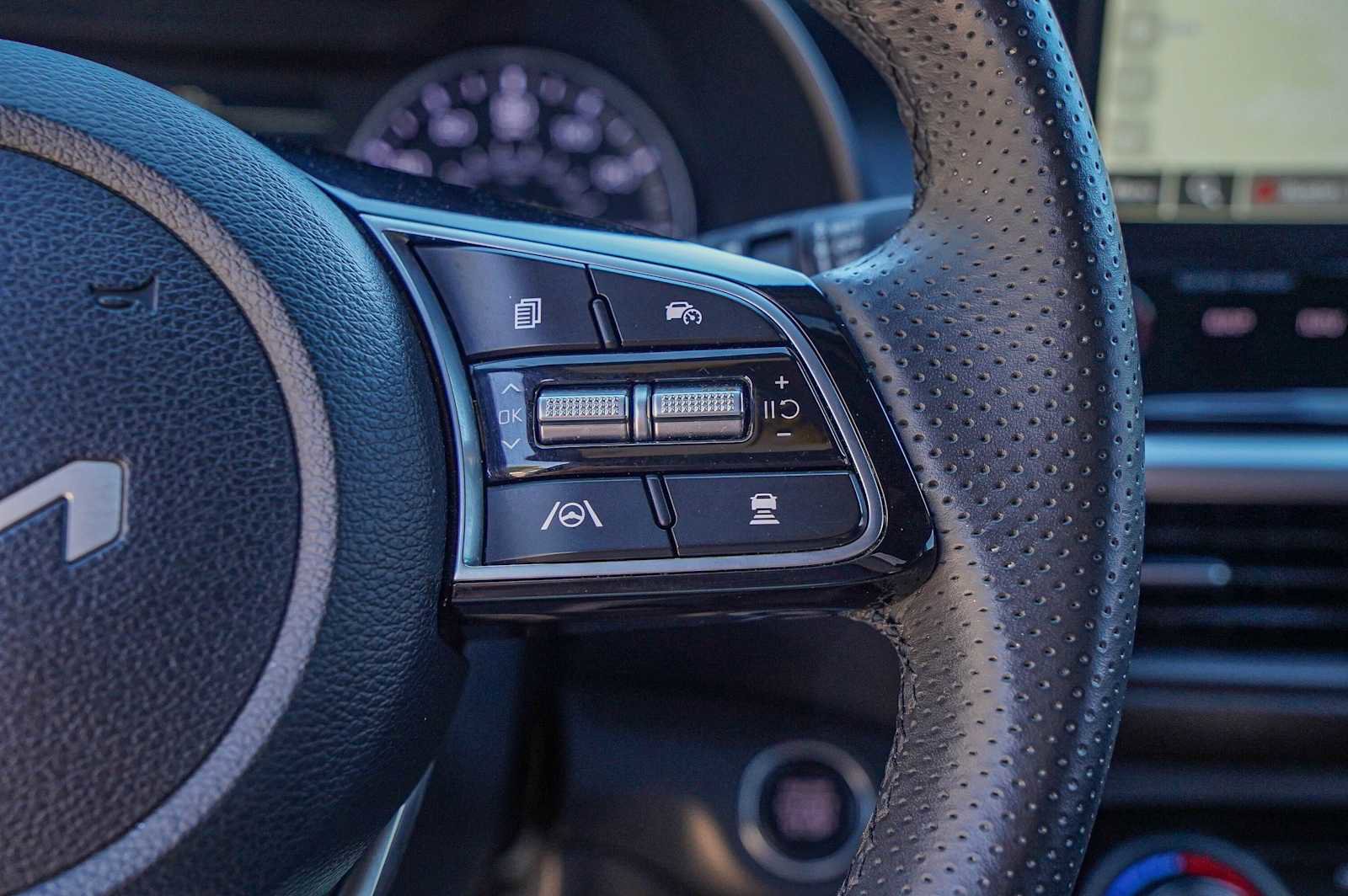 Certified 2024 Kia Forte GT-Line w/ GT-Line Premium Package image 15