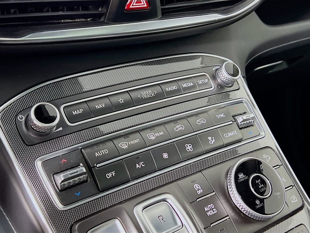 Used 2022 Hyundai Santa Fe Limited image 13