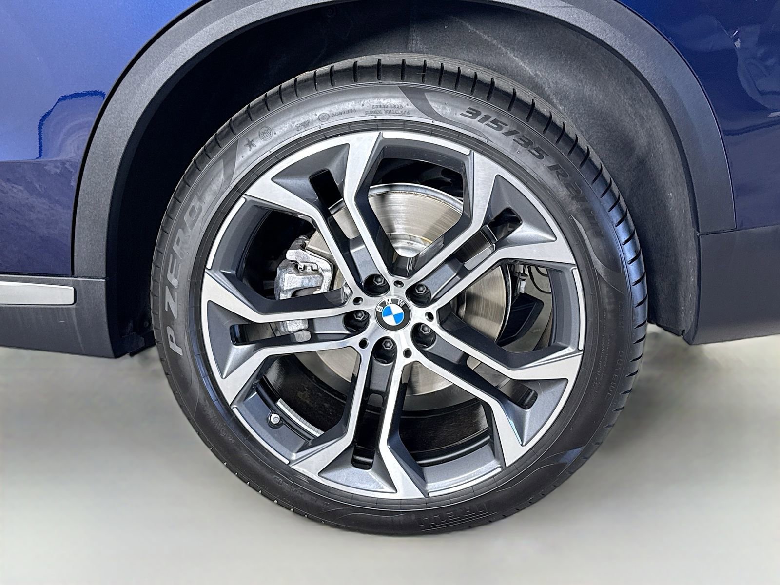 Used 2026 BMW X5 sDrive40i w/ Premium Package image 33
