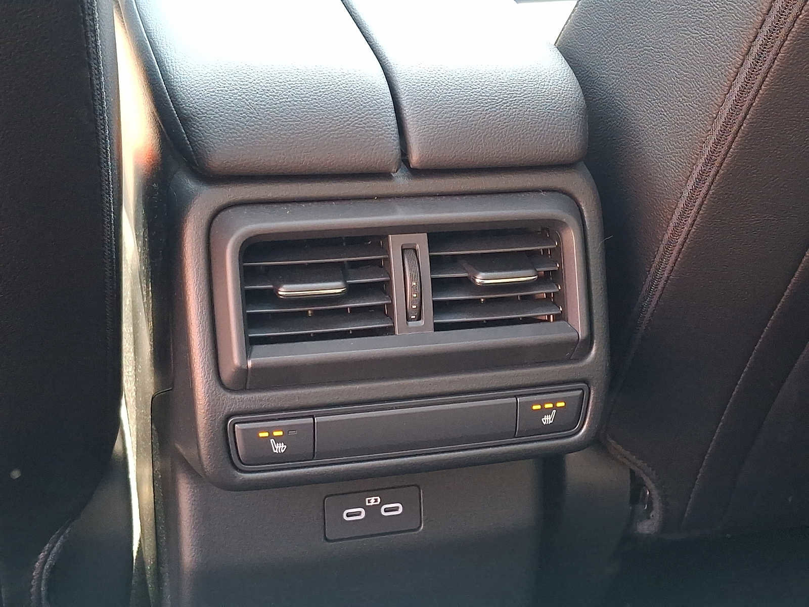 Certified 2025 MAZDA CX-50 AWD 2.5 Turbo w/ Premium Pkg image 11