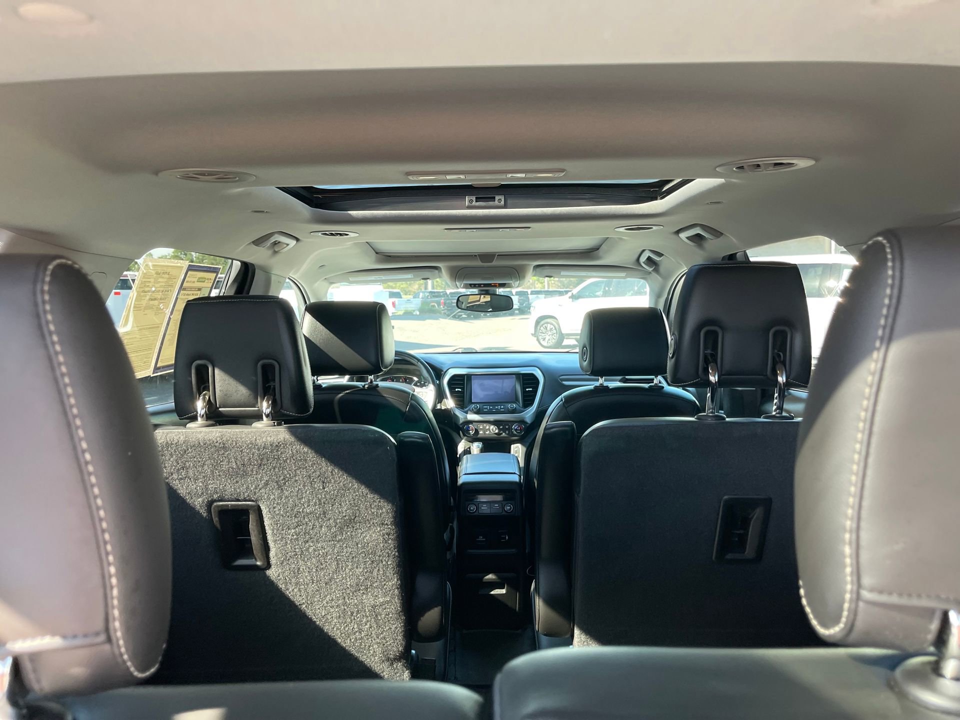 Used 2018 GMC Acadia SLT image 24