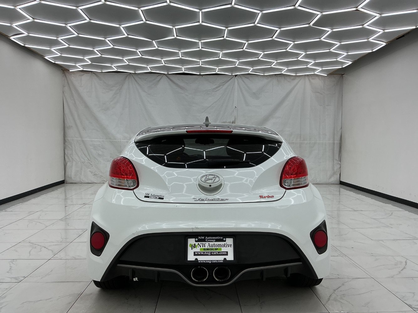 Used 2016 Hyundai Veloster Turbo FWD image 10