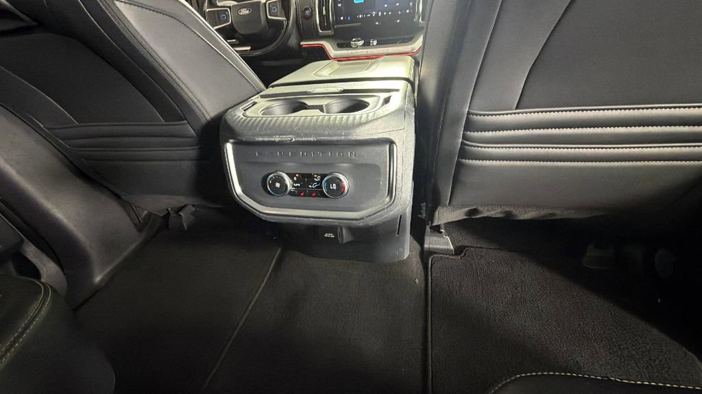 Used 2025 Ford Expedition Max Platinum AWD/4WD image 35