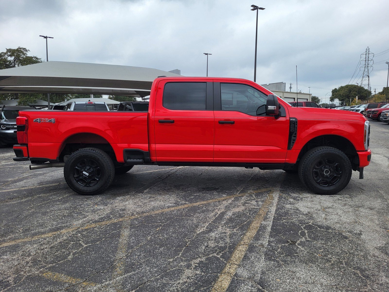 Used 2025 Ford F250 XL w/ STX Appearance Package image 2