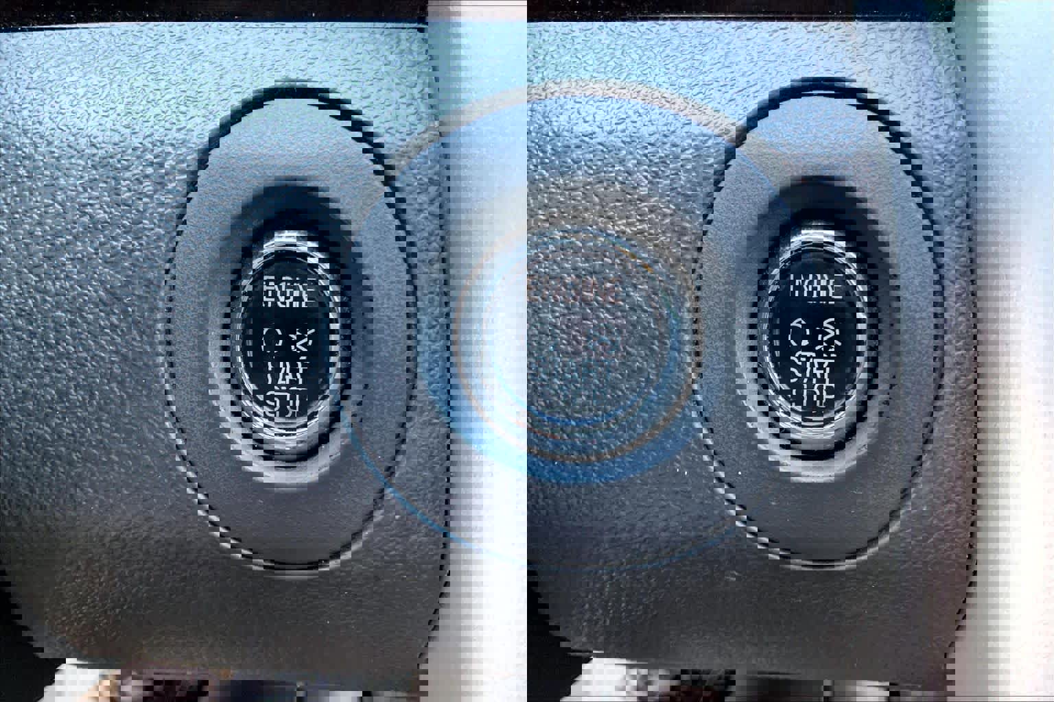 Used 2013 Ford Edge Limited image 32