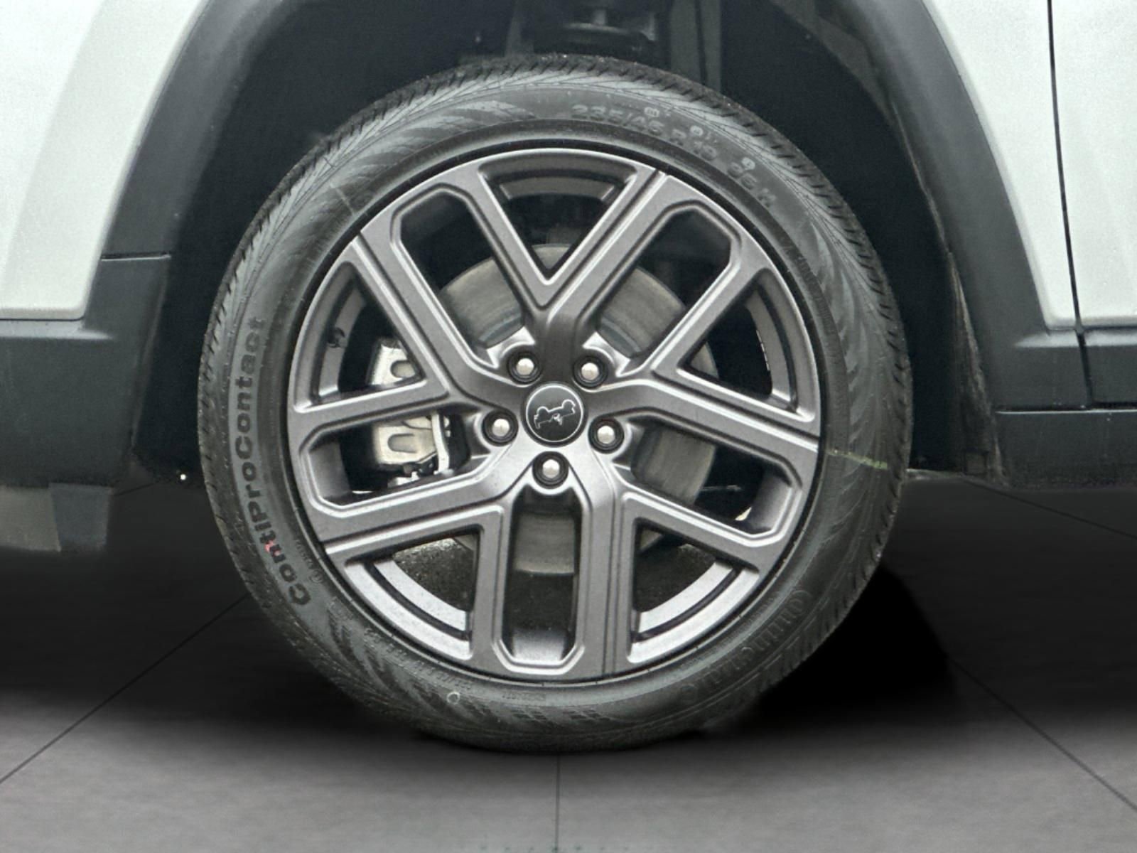 New 2026 Jeep Compass Latitude AWD/4WD image 24