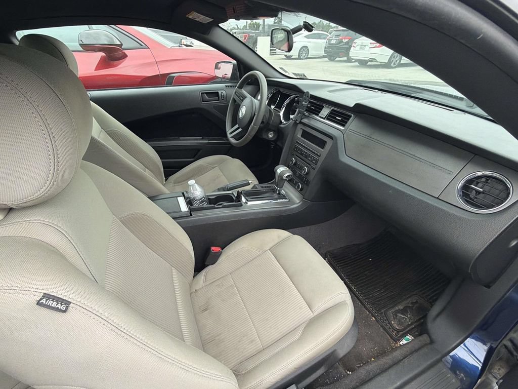 Used 2012 Ford Mustang Coupe RWD image 19