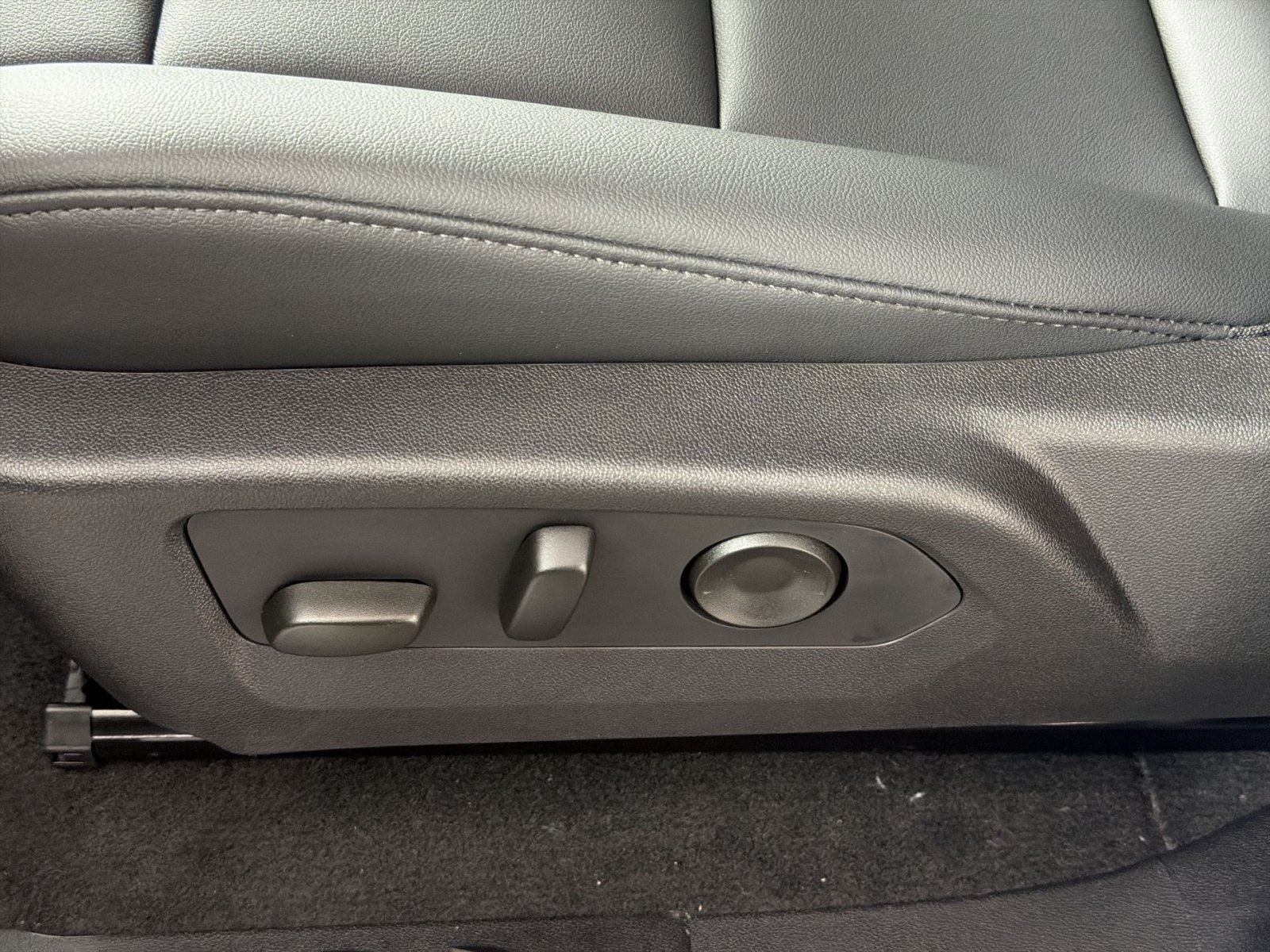 New 2026 Chevrolet Colorado Trail Boss AWD/4WD image 14