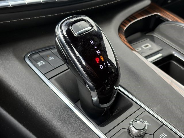 Certified 2023 Cadillac Escalade Premium Luxury w/ Performance Package image 28