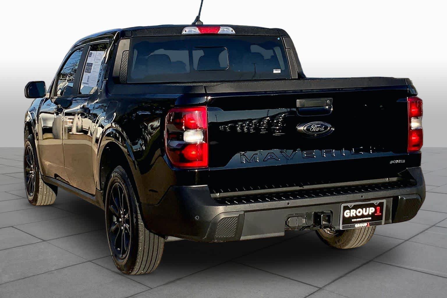 Used 2024 Ford Maverick Lariat w/ Black Appearance Package AWD/4WD image 12
