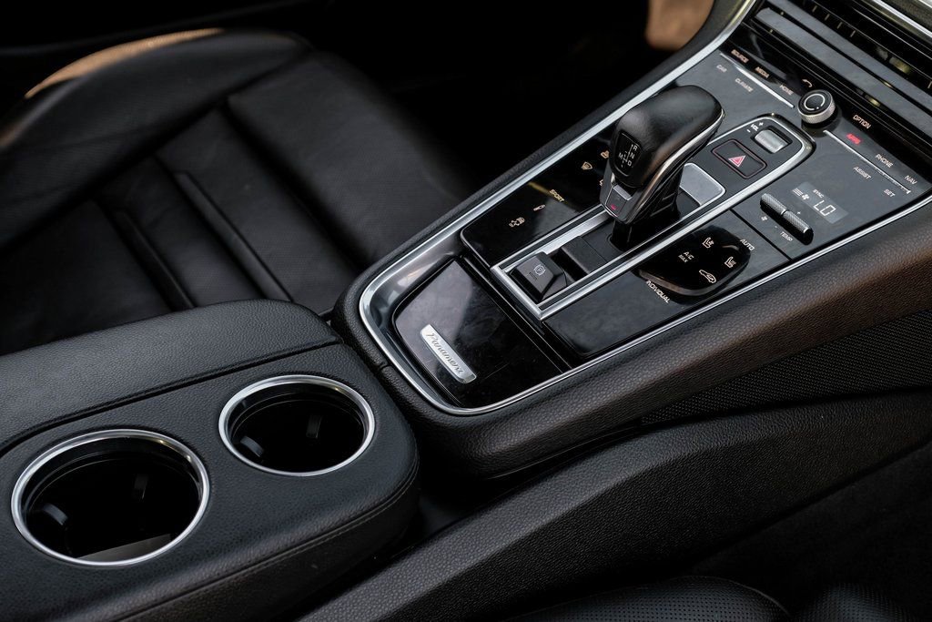 Used 2019 Porsche Panamera 4 image 23