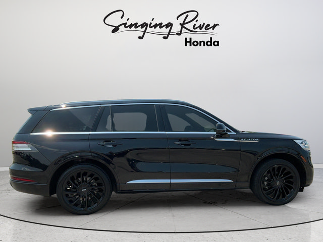 Used 2022 Lincoln Aviator Reserve w/ Equipment Group 201A AWD/4WD image 8