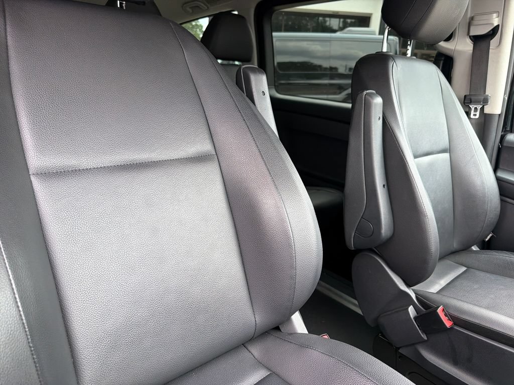 Used 2023 Mercedes-Benz Metris Passenger image 29