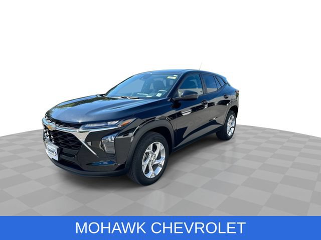 Certified 2024 Chevrolet Trax LS w/ LS Convenience Package FWD image 4