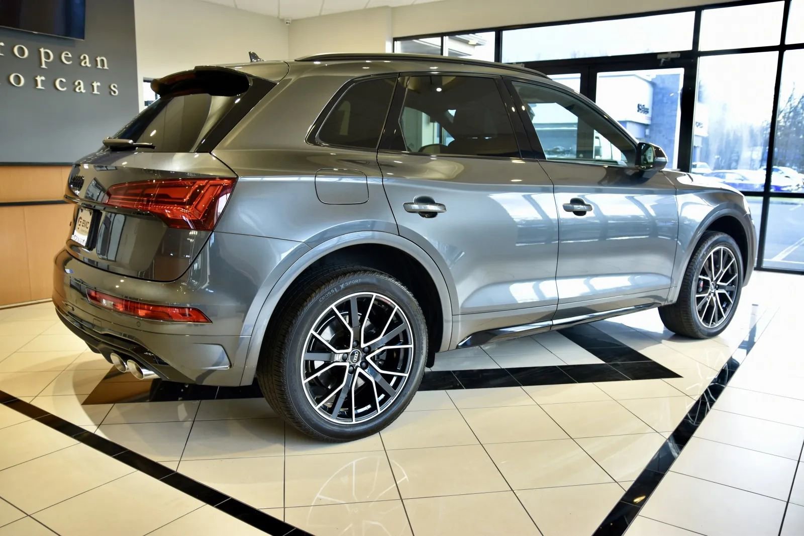 Used 2024 Audi SQ5 Premium Plus AWD/4WD image 5
