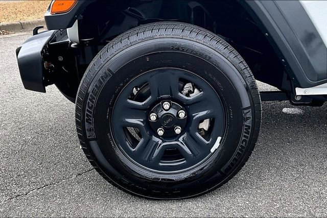 Used 2023 Jeep Wrangler Sport image 30
