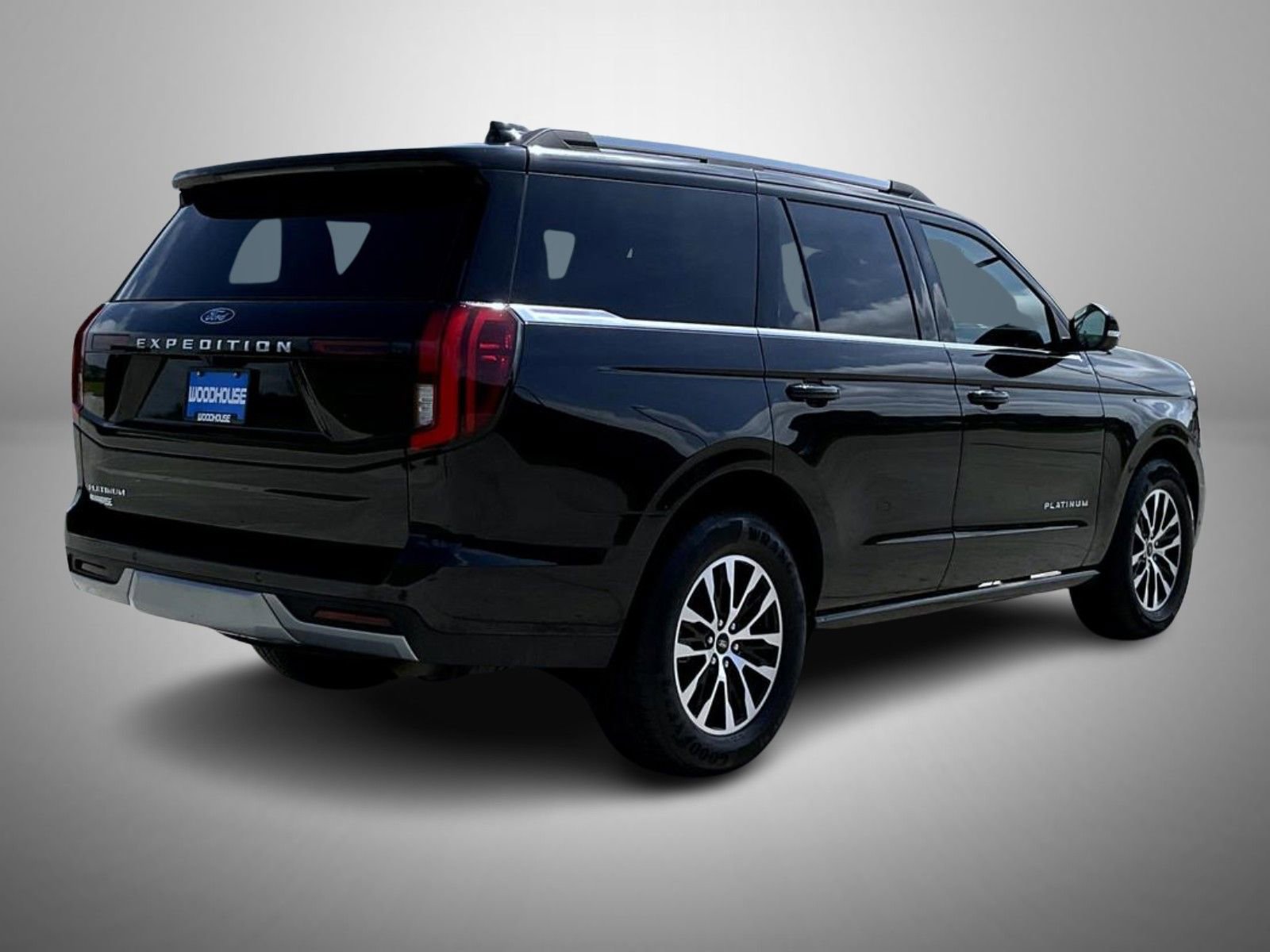 Used 2025 Ford Expedition Platinum AWD/4WD image 5
