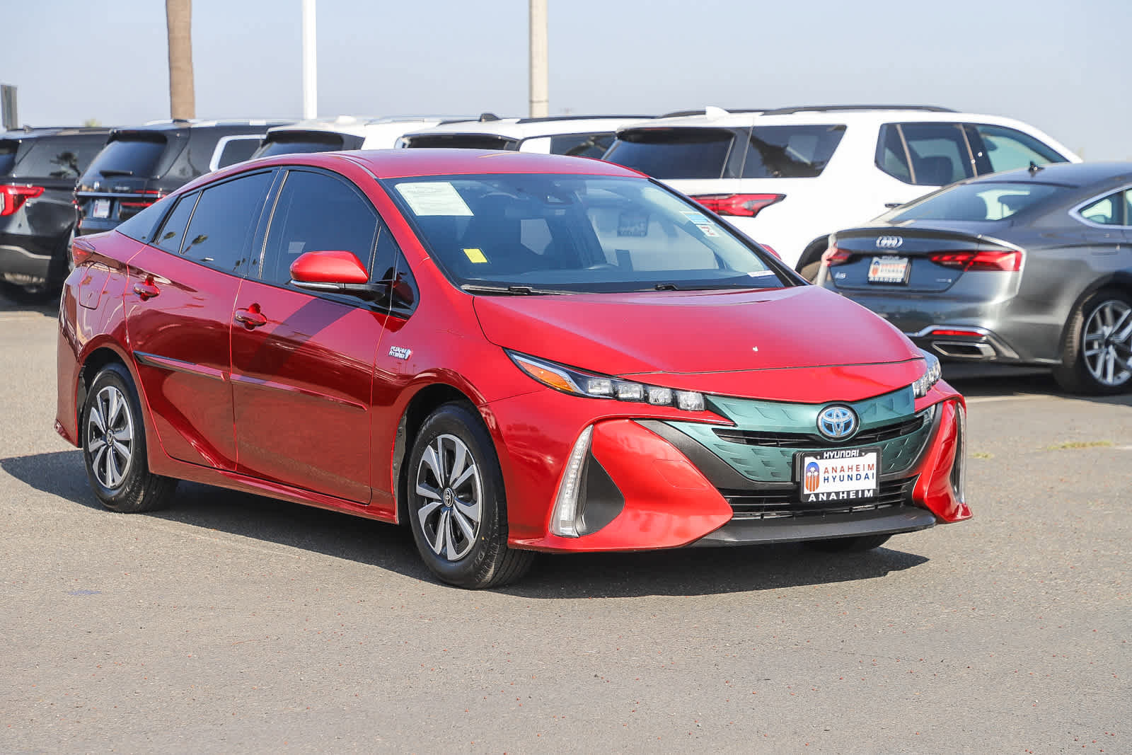 Used 2018 Toyota Prius Prime Premium image 3