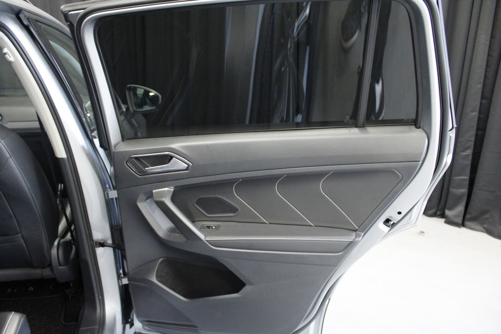 Used 2022 Volkswagen Tiguan SE image 26