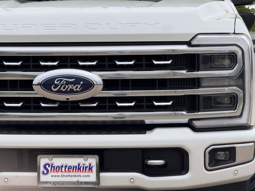 Used 2024 Ford F250 Platinum image 8