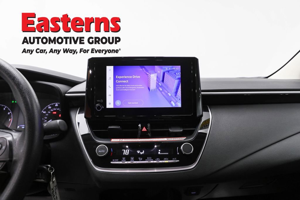 Used 2025 Toyota Corolla LE image 12