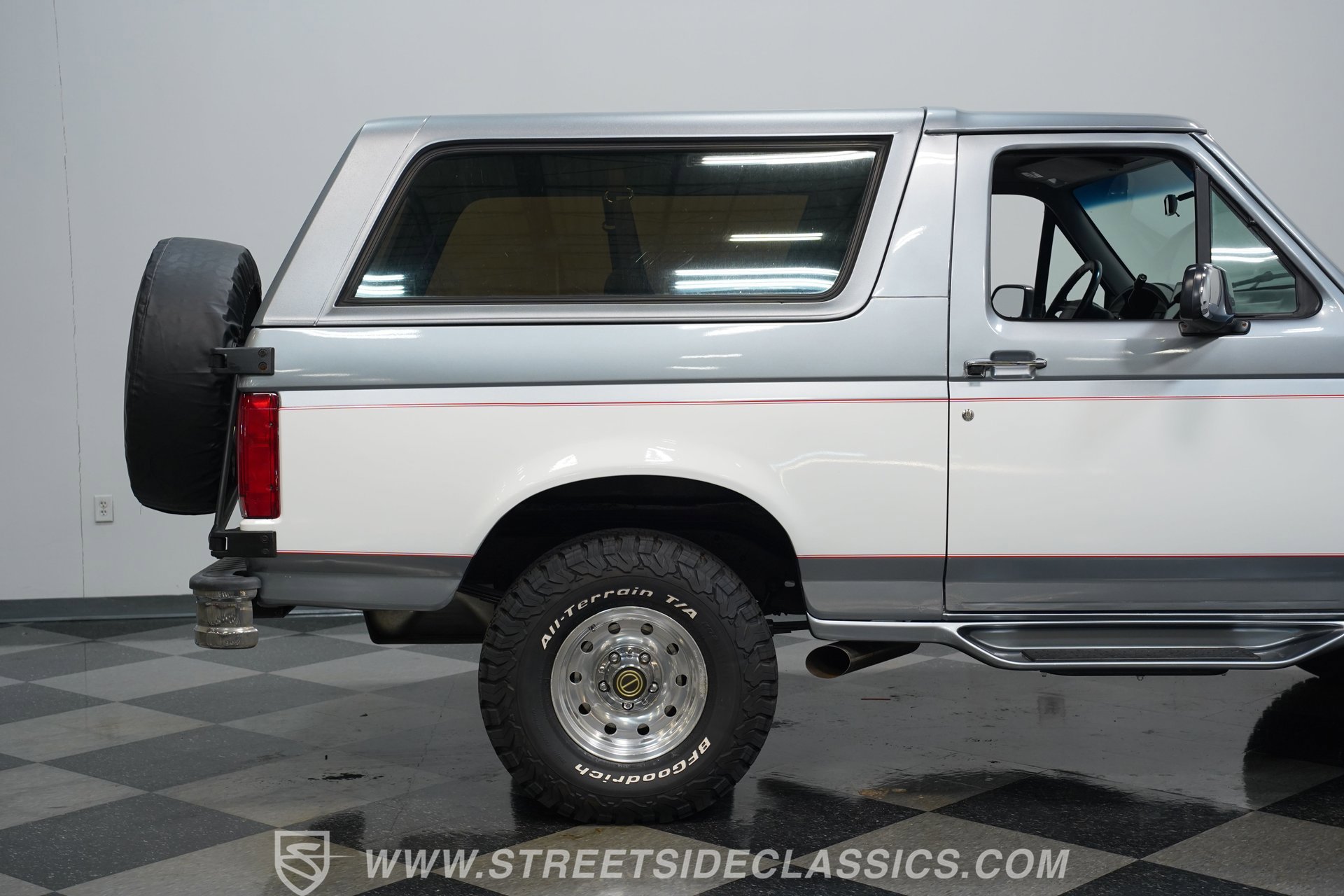 Used 1995 Ford Bronco XLT image 26