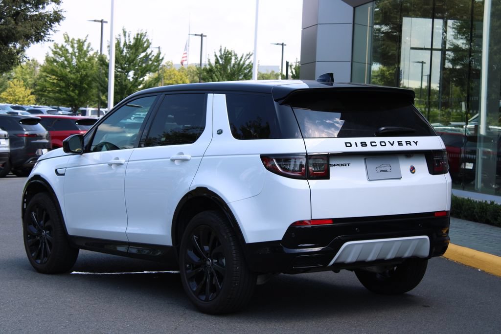Certified 2025 Land Rover Discovery Sport Dynamic SE AWD/4WD image 5