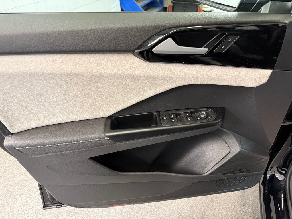 New 2026 Volkswagen Taos S AWD/4WD image 22