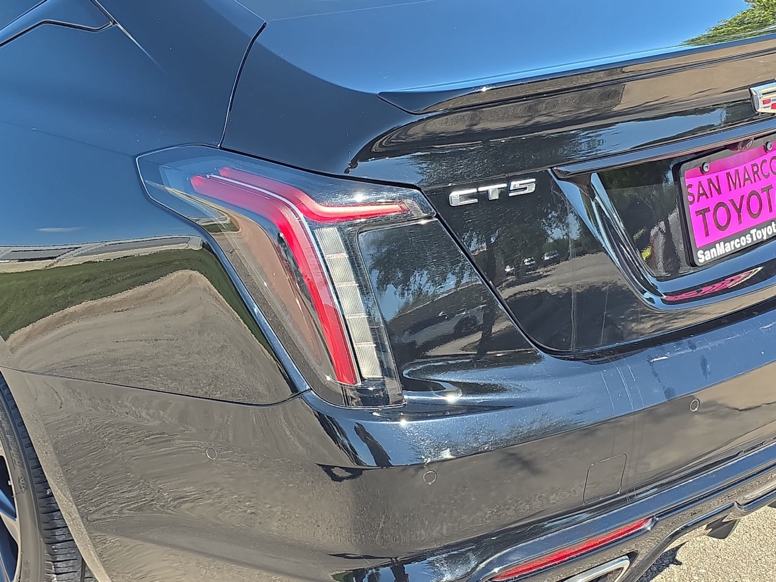 Used 2025 Cadillac CT5 V RWD image 30