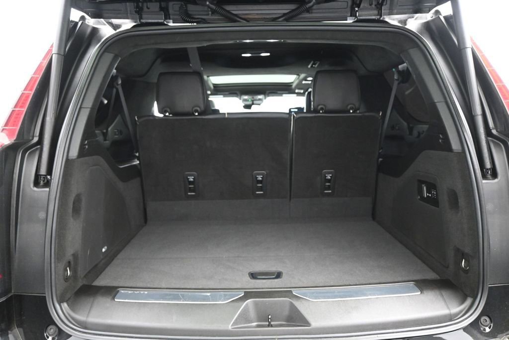 Used 2022 Cadillac Escalade ESV Sport Platinum w/ Heavy-Duty Trailer Package AWD/4WD image 36