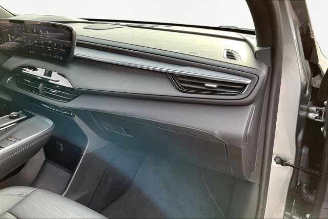 Used 2025 Buick Enclave Sport Touring image 19