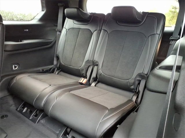 New 2025 Jeep Grand Cherokee L Altitude image 18