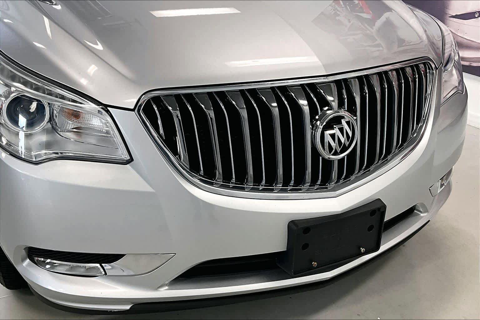 Used 2015 Buick Enclave Leather FWD image 30