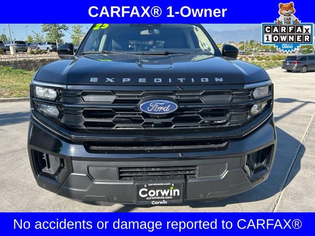 Used 2025 Ford Expedition Active AWD/4WD image 2