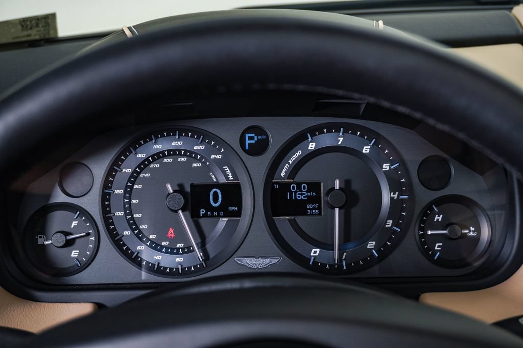 Used 2016 Aston Martin DB9 GT RWD image 29