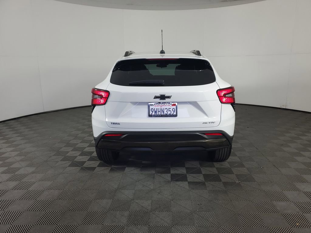 Used 2026 Chevrolet Trax ACTIV image 5