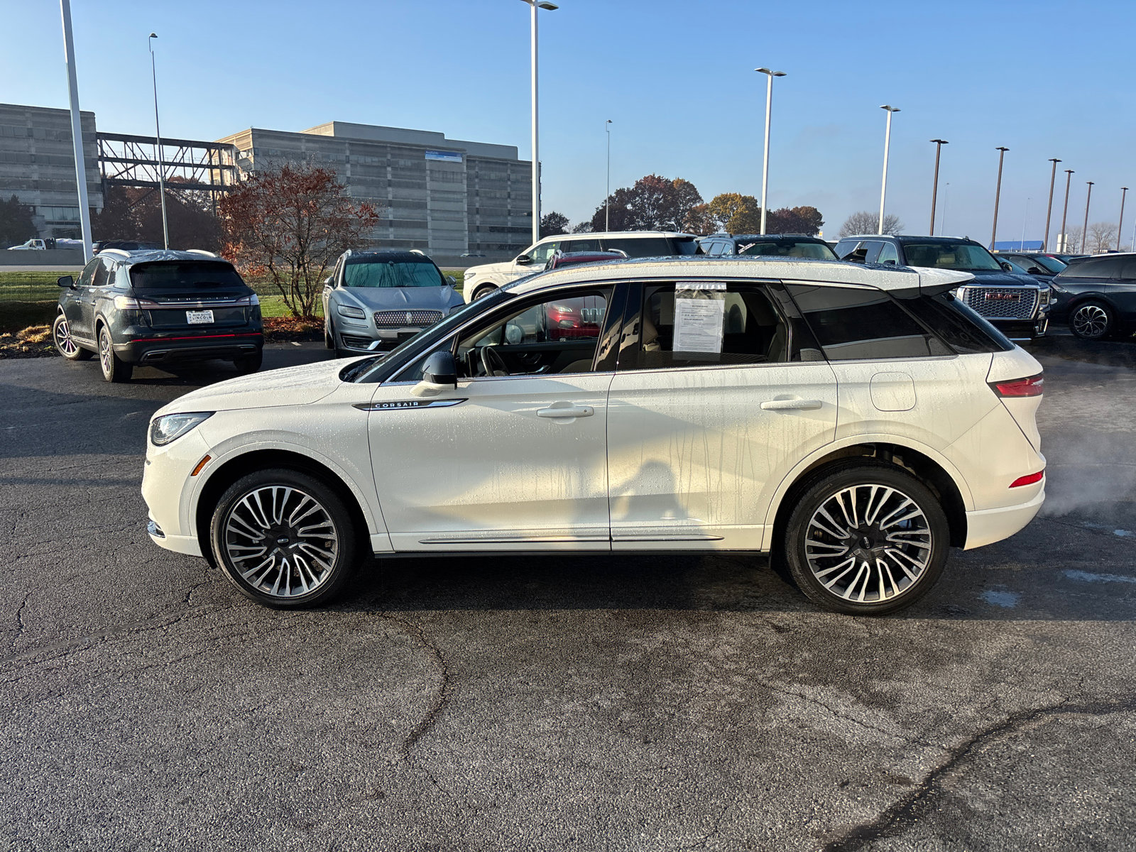 Certified 2022 Lincoln Corsair AWD w/ Premium Package image 4