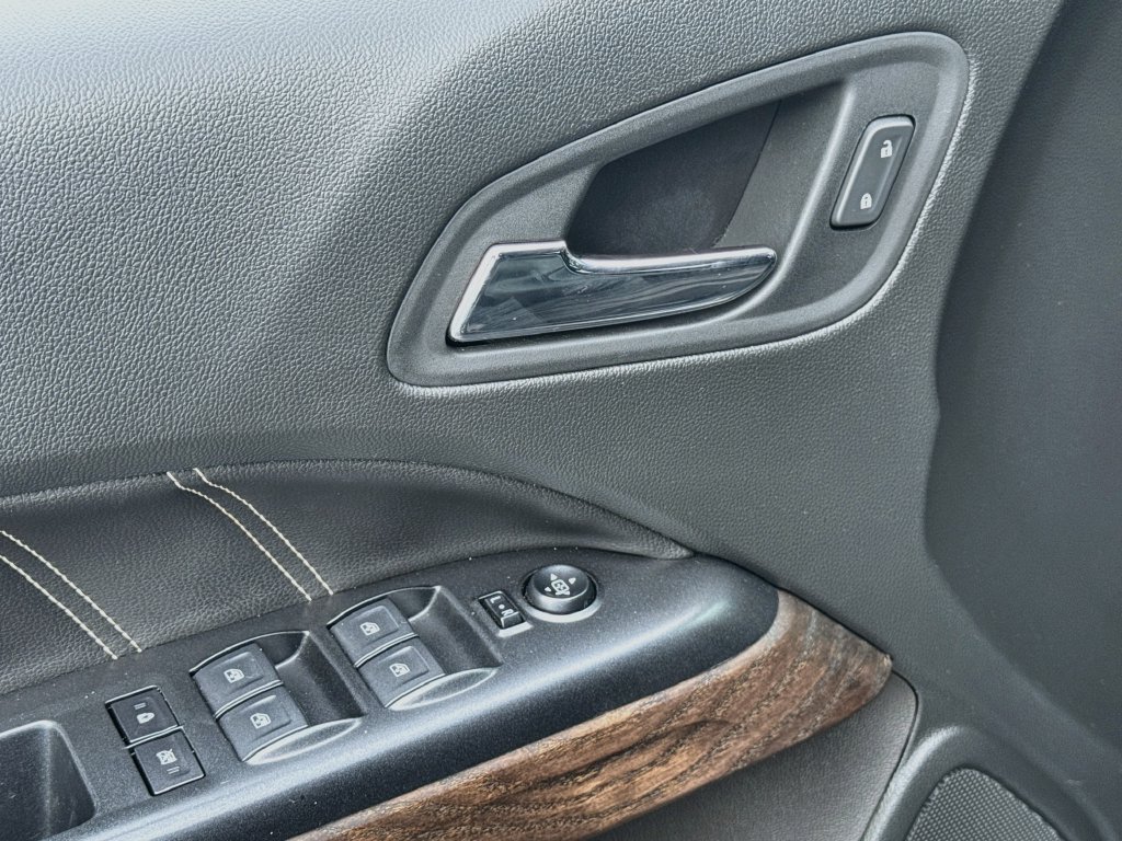 Used 2022 GMC Canyon Denali RWD image 18