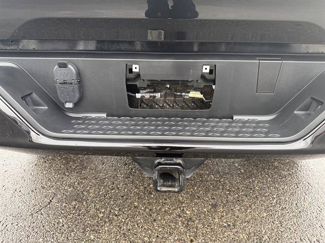 Used 2024 Chevrolet Colorado Trail Boss w/ Advanced Trailering Package AWD/4WD image 21