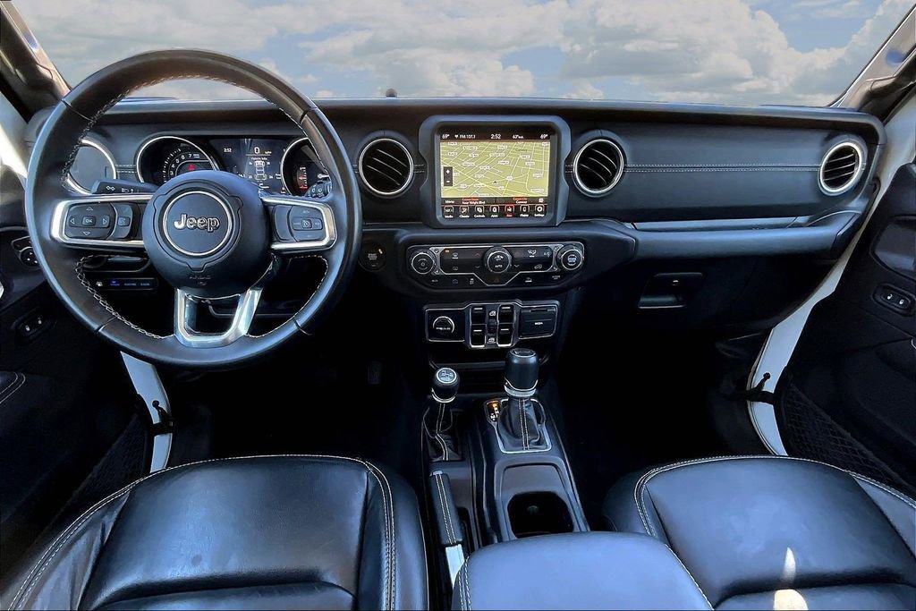 Used 2022 Jeep Wrangler Unlimited Sahara image 9