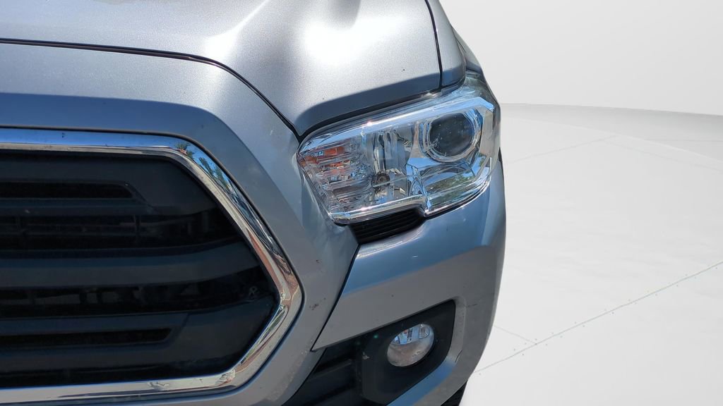 Used 2019 Toyota Tacoma SR5 RWD image 24