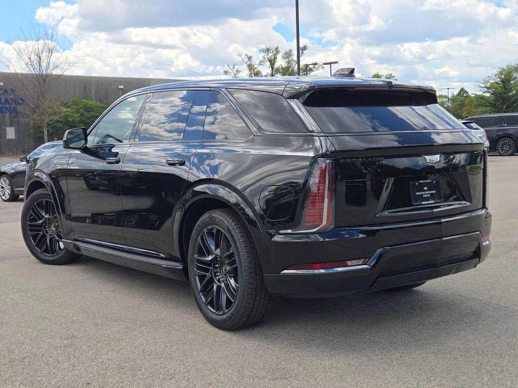 New 2026 Cadillac Escalade IQ Sport 2 w/ LPO, ONYX Package AWD/4WD image 13