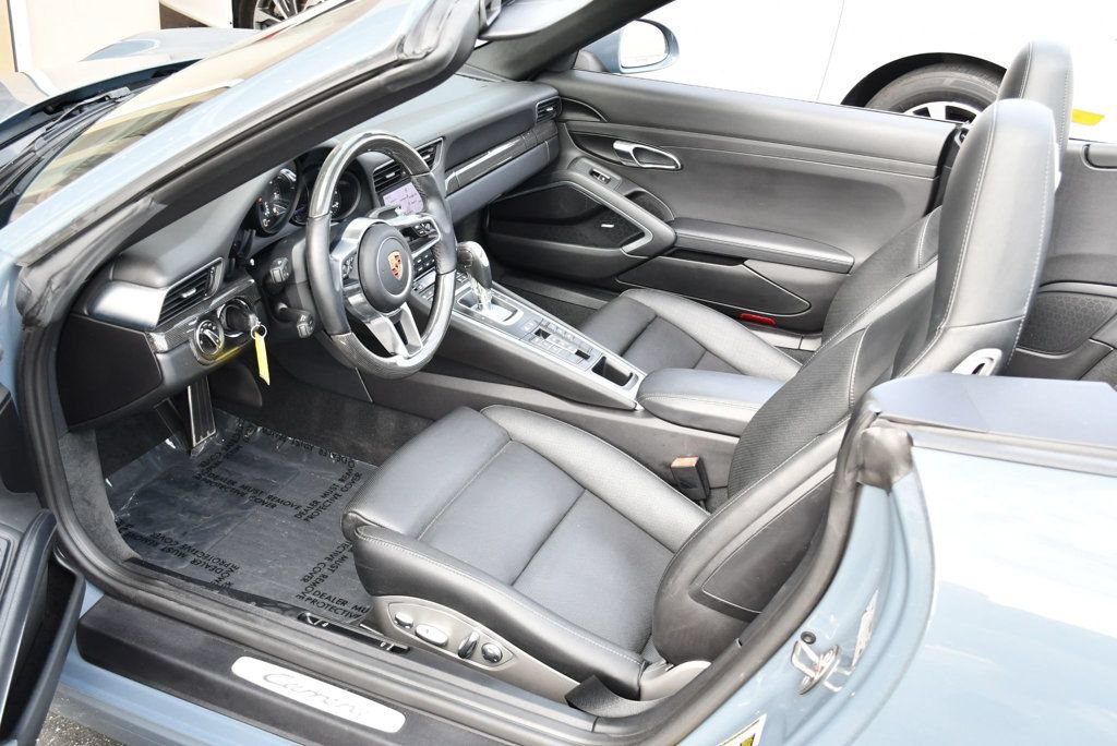 Used 2017 Porsche 911 Carrera image 14