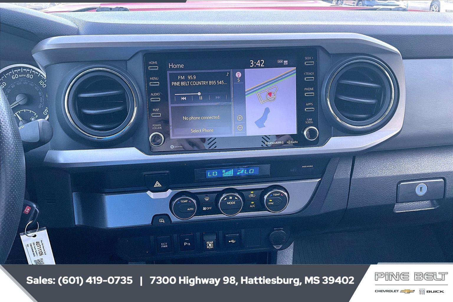 Used 2022 Toyota Tacoma SR5 RWD image 23