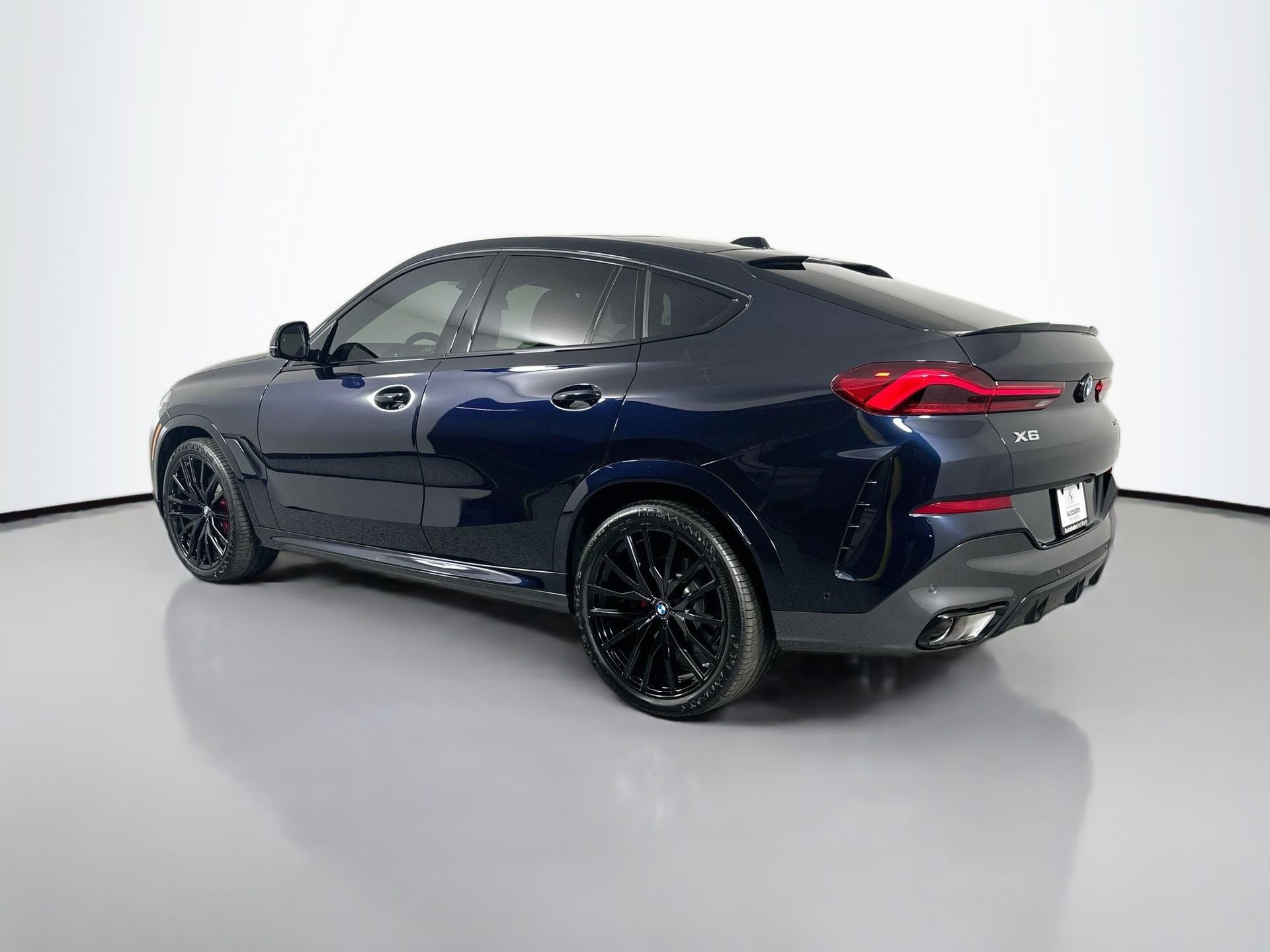 New 2026 BMW X6 xDrive40i w/ Executive Package image 7