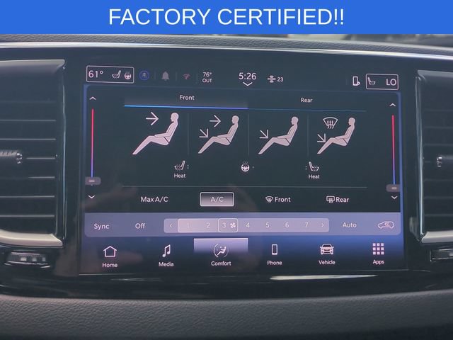 Used 2025 Chrysler Voyager LX FWD image 25
