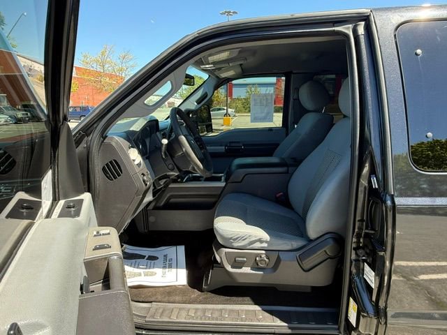 Used 2015 Ford F350 XLT w/ XLT Value Package AWD/4WD image 9