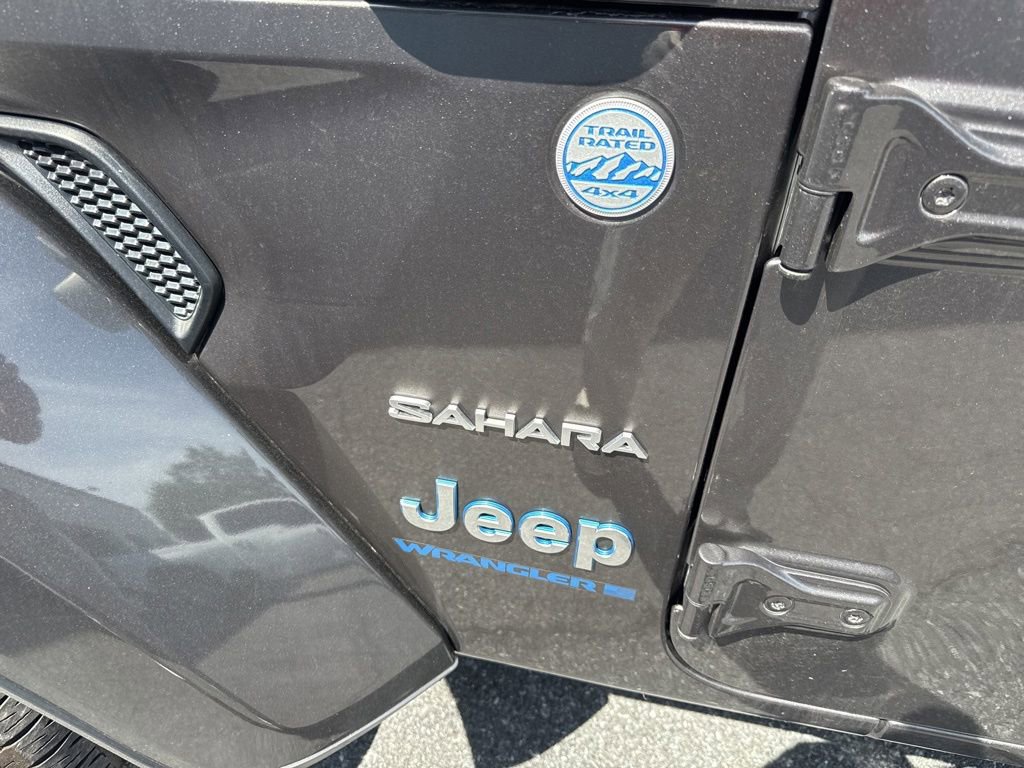 Used 2024 Jeep Wrangler Unlimited Sahara w/ Safety Group AWD/4WD image 2