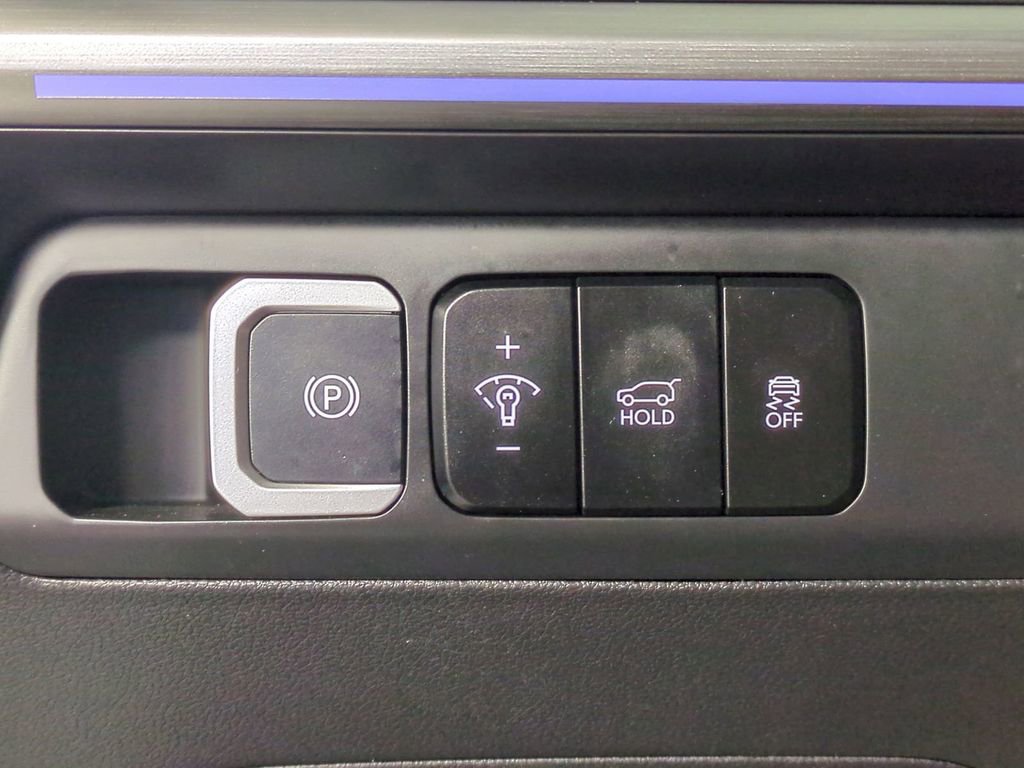 Used 2024 Hyundai Santa Fe Limited image 30